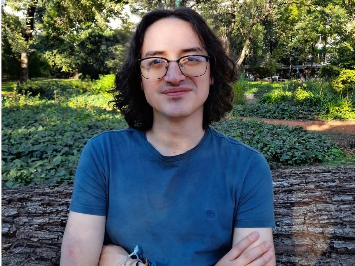 Alejandro Moreno, abogado de la Universidad Javeriana con énfasis en derechos humanos y justicia social.